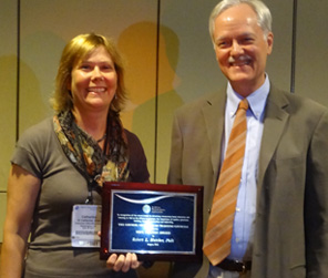 2012 Paul Nelson Award Winner Robert Hatcher, PhD, with Catherine Grus, PhD